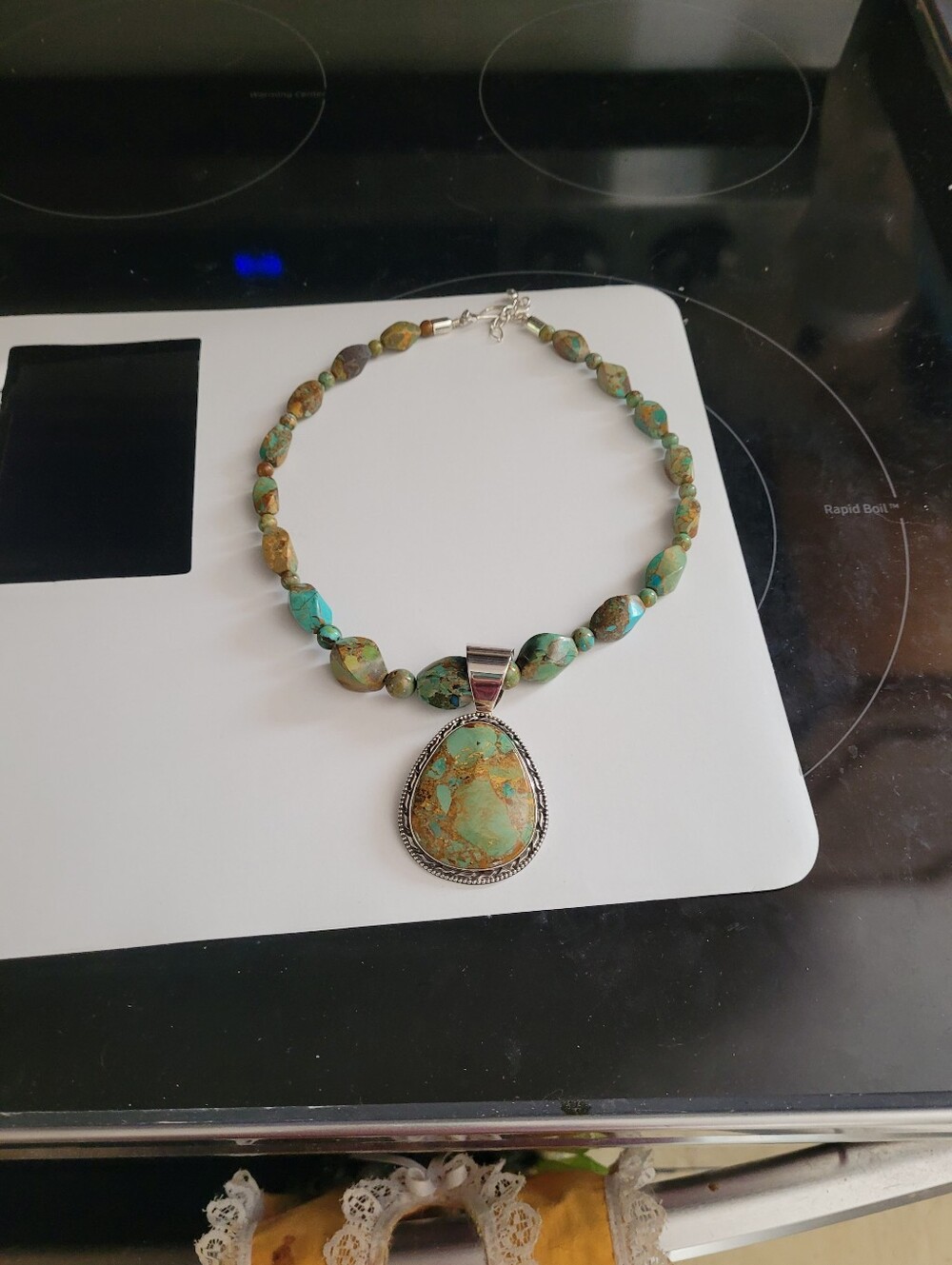 18" Sterling Silver Turquouse Necklace With Pendant With 2" Extender.
